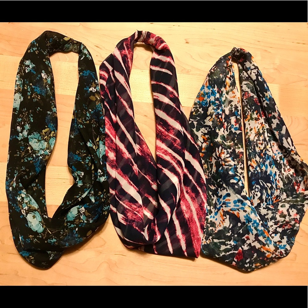 Set of 3 Women’s Loop Neck Scarves